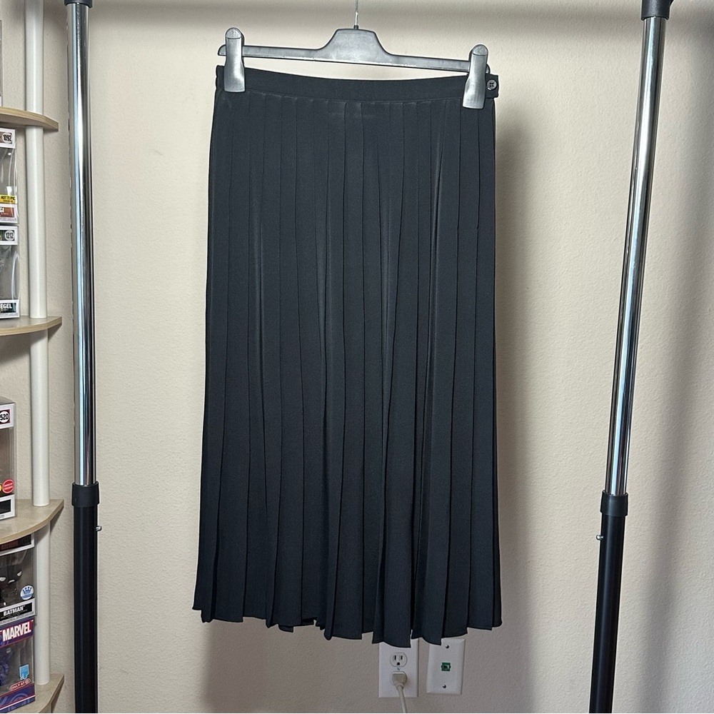 Neiman Marcus - Pleated Midi Skirt